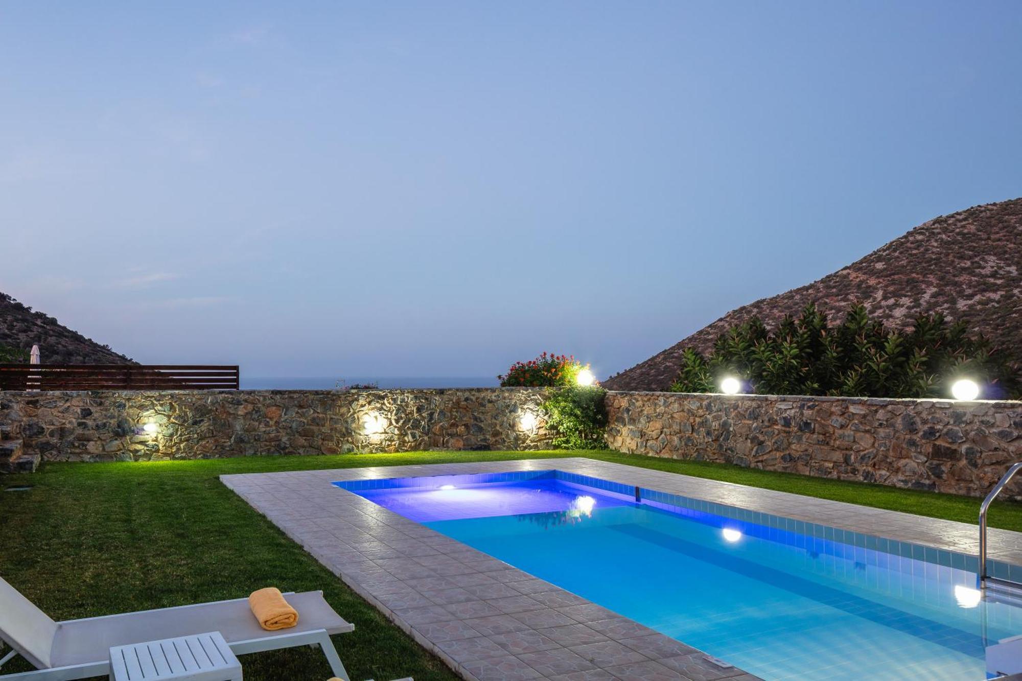 Real Dream Villas, Cretan Gems With Seaviews, By Thinkvilla Bali  Exteriör bild